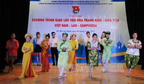 Giao lưu sinh viên ba nước Việt Nam - Lào - Campuchia - ảnh 1